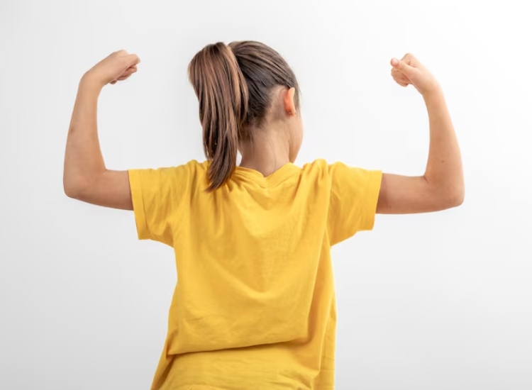 Développer la confiance en soi chez l’enfant : conseils et jeux